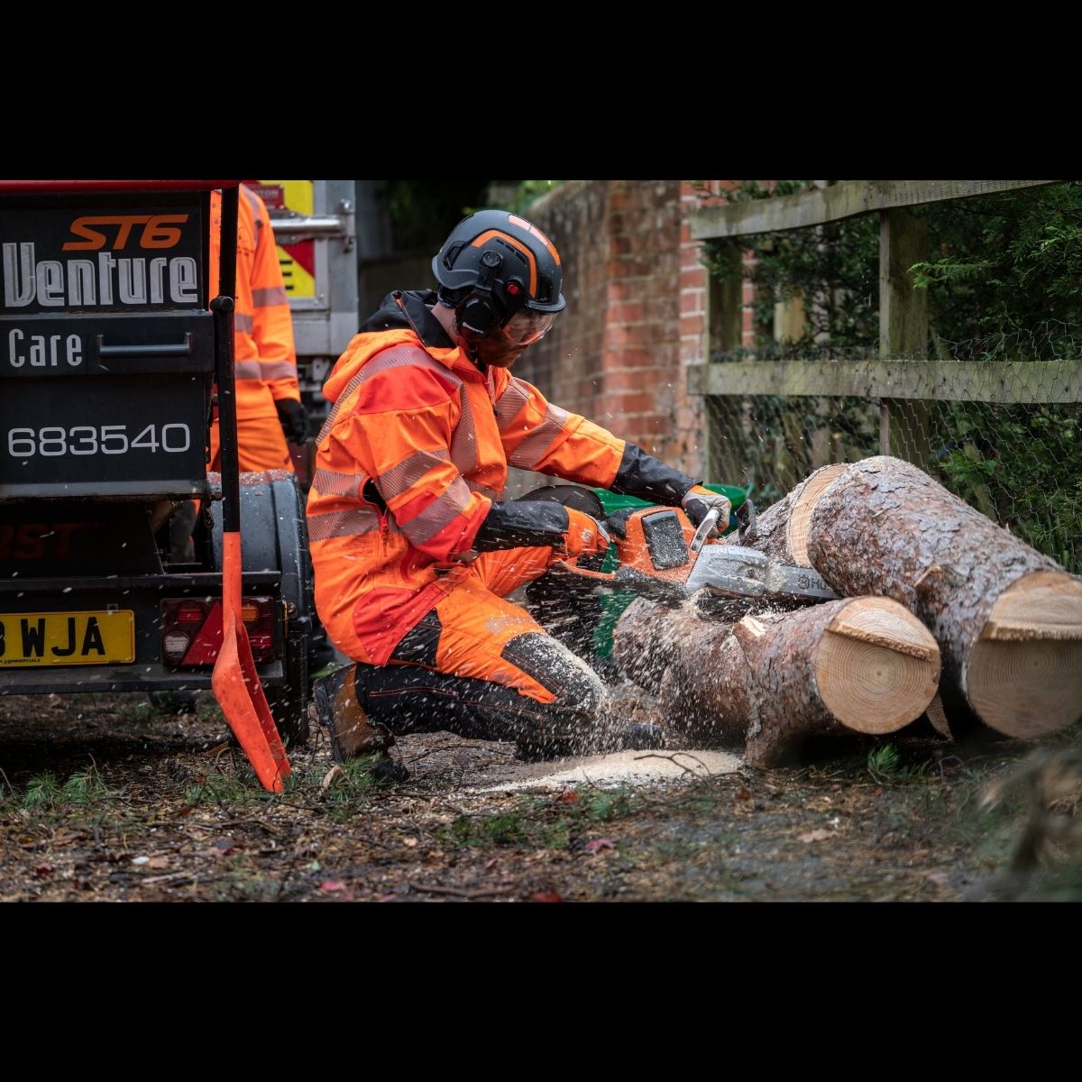 Husqvarna Akku-Säge 540iXP 16" ohne Akku und Ladegerät – Bild 2