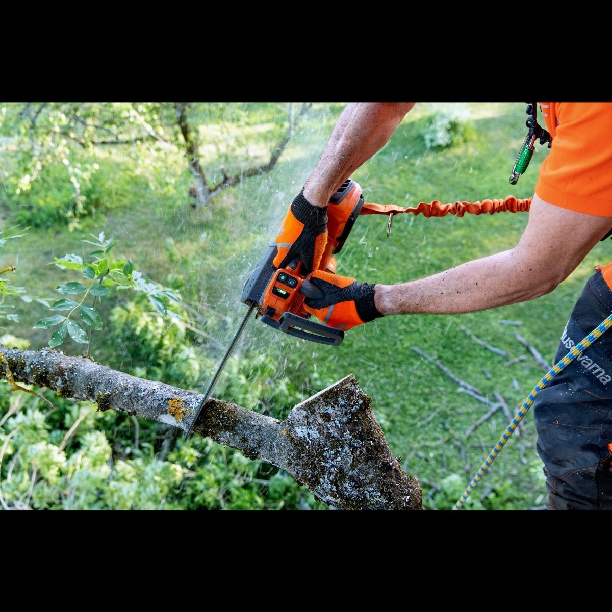 Husqvarna Akku-Einhand-Säge T540iXP 14" ohne Akku und Ladegerät – Bild 2
